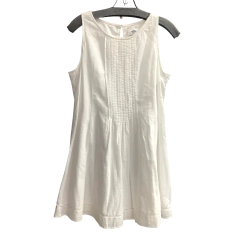 Dress Casual Short By Old Navy In White, Size: M